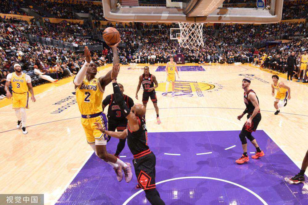 季后赛中站 季后赛中站